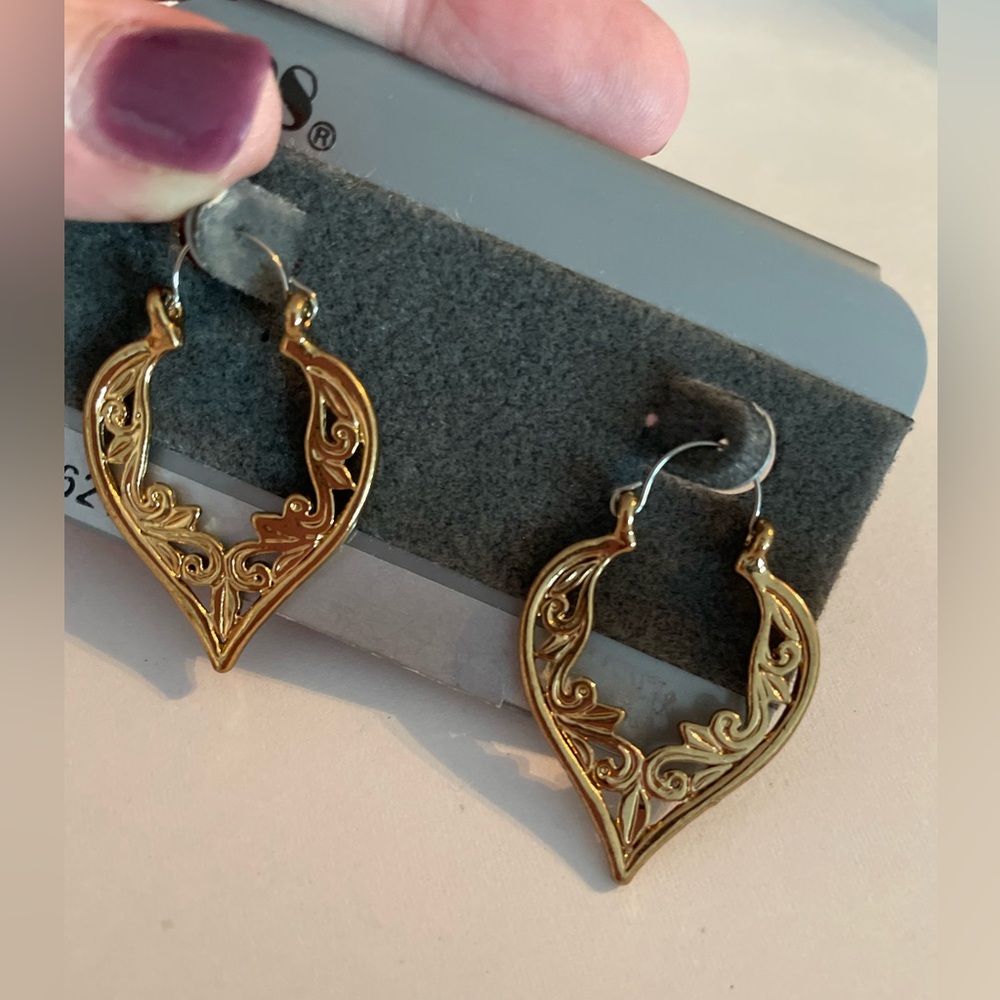 NEW Vintage Earrings Gold tone 1928 collection